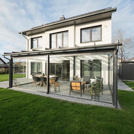 Bohnapartments Luxury Villa Berlin - 210Qm - Wintergarten - Kamin - 4 Kostenlose Parkplaetze - 6 Schlafzimmer - Neubau - Luxusausstattung Birkenwerder Екстериор снимка
