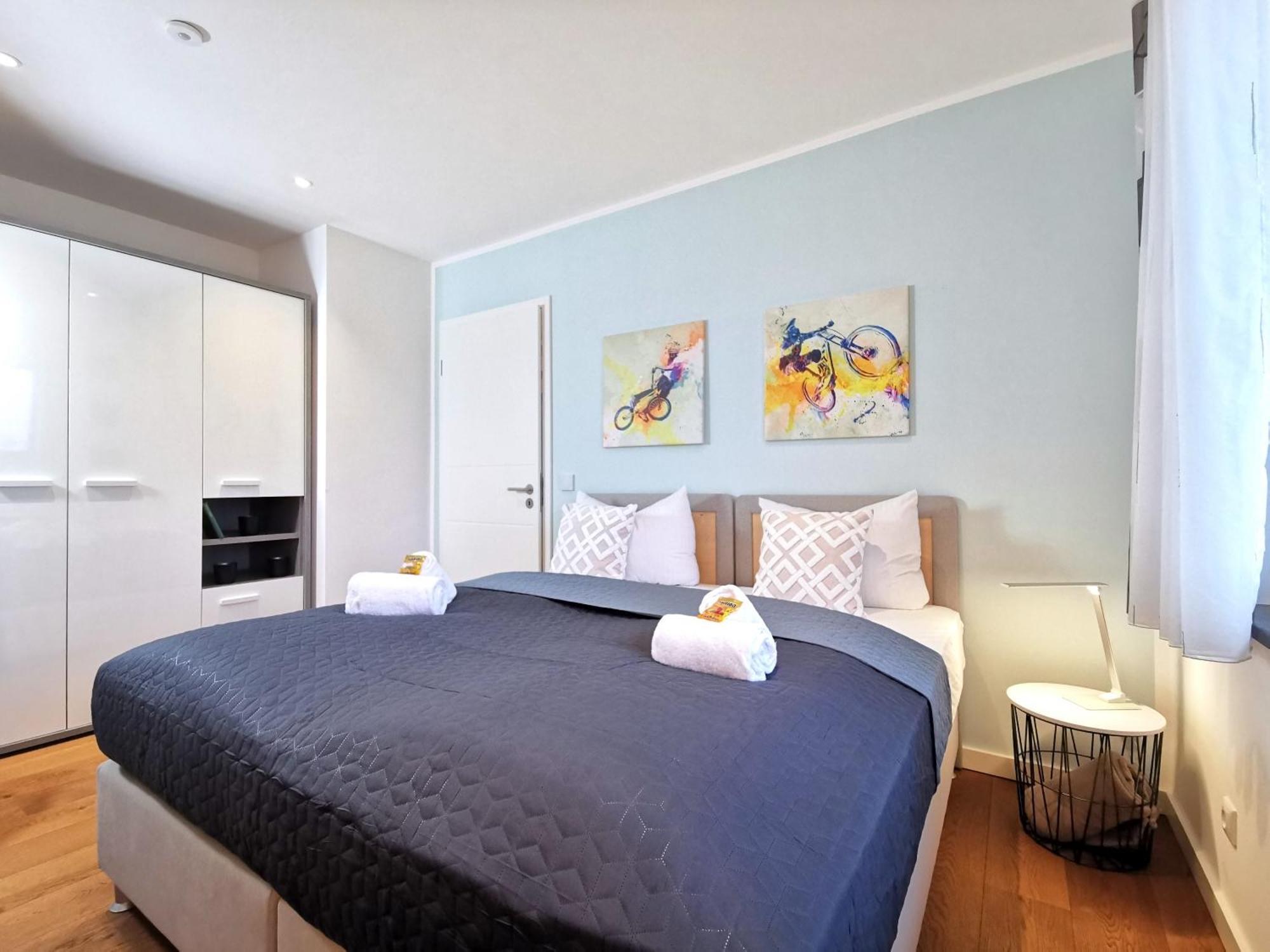 Bohnapartments Luxury Villa Berlin - 210Qm - Wintergarten - Kamin - 4 Kostenlose Parkplaetze - 6 Schlafzimmer - Neubau - Luxusausstattung Birkenwerder Екстериор снимка