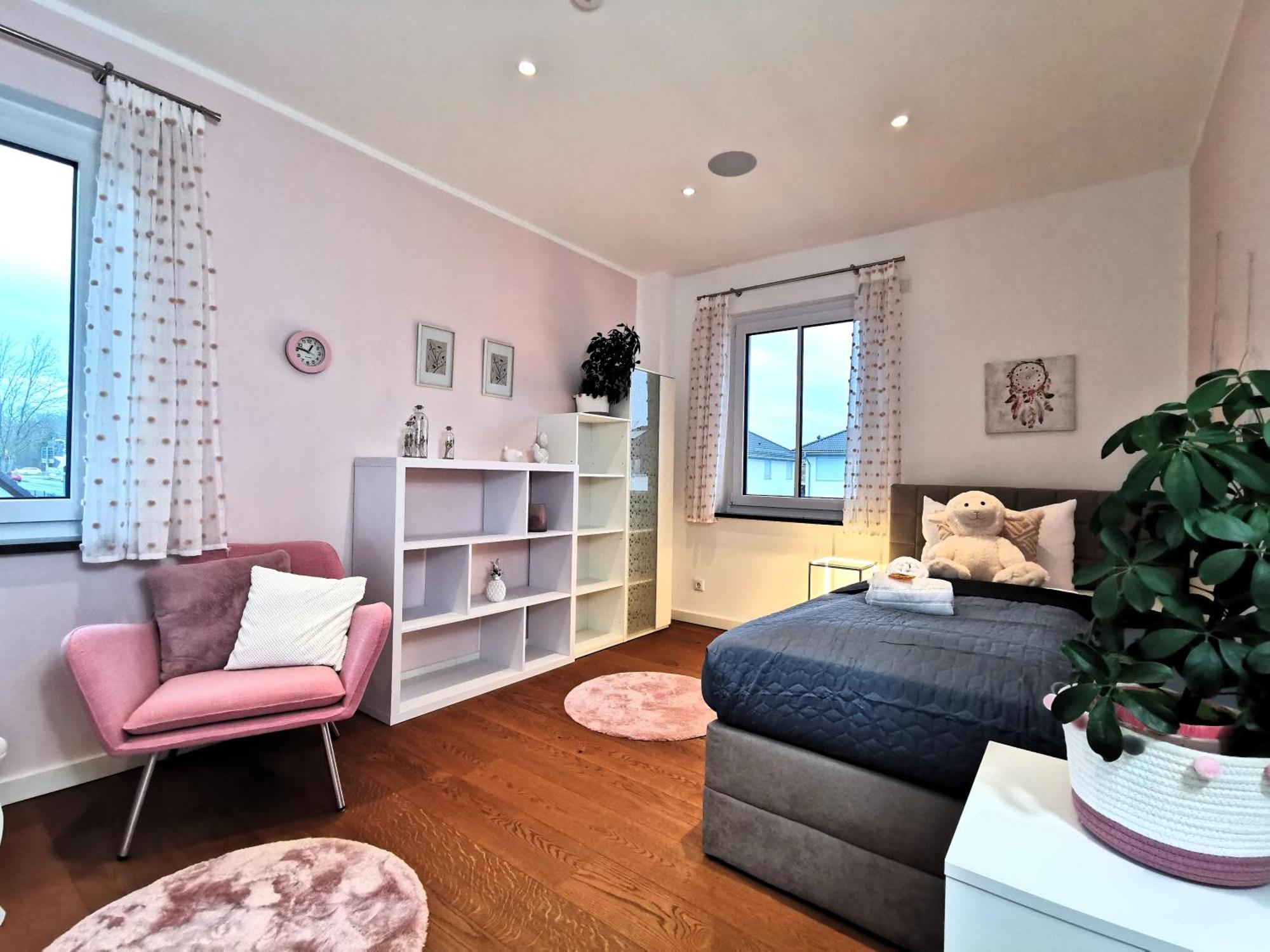 Bohnapartments Luxury Villa Berlin - 210Qm - Wintergarten - Kamin - 4 Kostenlose Parkplaetze - 6 Schlafzimmer - Neubau - Luxusausstattung Birkenwerder Екстериор снимка