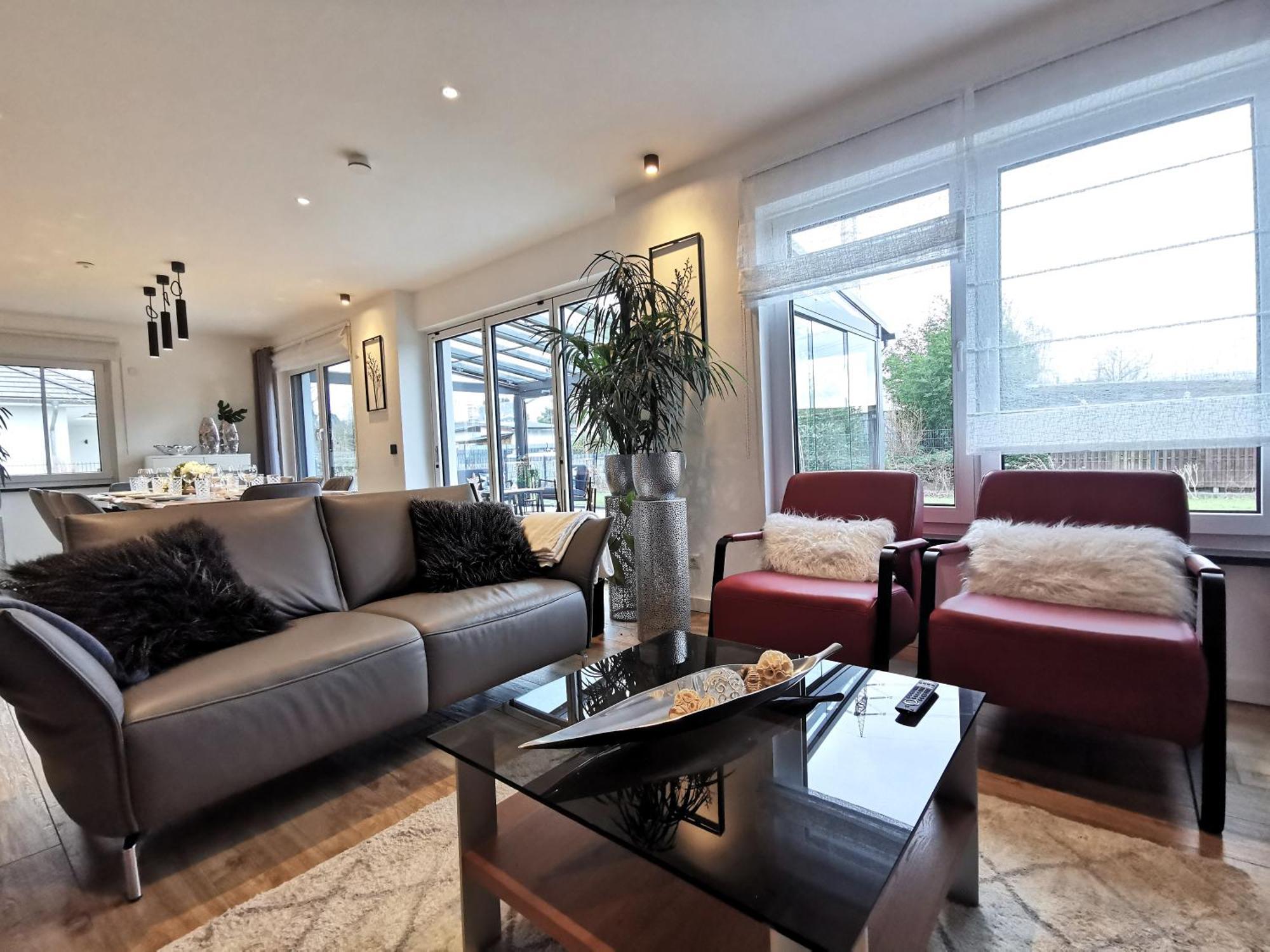 Bohnapartments Luxury Villa Berlin - 210Qm - Wintergarten - Kamin - 4 Kostenlose Parkplaetze - 6 Schlafzimmer - Neubau - Luxusausstattung Birkenwerder Екстериор снимка
